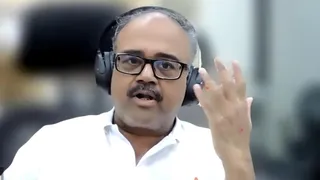 प्रोफेसर रविंद्रन।