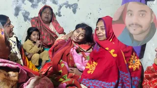 मृतक के स्वजन विलाप करते हुए और इंसेट में एक मृतक युवक की फाइल फोटो।