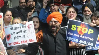 ऑनलाइन गेम्स के खिलाफ प्रदर्शन के दौरान NAD अध्यक्ष परमजीत सिंह पम्मा। जागरण