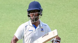तिहरा शतक लगाने से चूके सुदीप