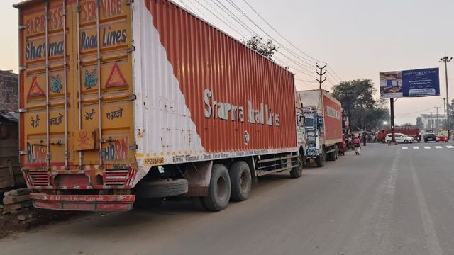 फिरोजाबाद में सड़क हादसों की रोकथाम के लिए बनाई गई 7 सदस्यीय कमेटी, हाईवे किनारे बनेंगे होल्डिंग एरिया
