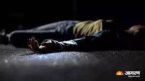 वाराणसी में सेंटरिंग हटाते समय ढह गई मकान की सीढ़ी, मलबे में दबकर ऑटो चालक की मौत
