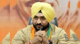 हरियाणा के पूर्व खेल मंत्री पर महिला कोच ने यौन उत्पीड़न के आरोप लगाए थे।