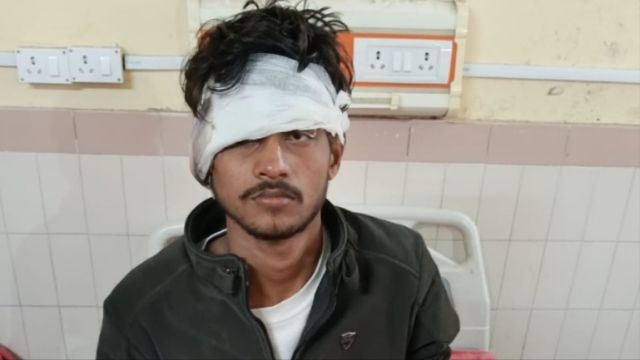 बस्ती में ट्रैक्टर ट्रॉली की चपेट में आने से बाइक चालक की हुई मौत, एक घायल
