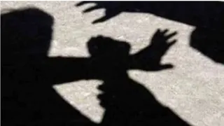 बोकारो में बच्चा चोर के शक में युवक की पिटाई।