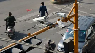 मालीवाड़ा चौक पर आईटीएमएस के अंतर्गत लगे सीसीटीवी कैमरे। जागरण