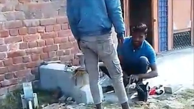 जमुई में दबंगों ने सरकारी चापाकल पर जमाया कब्जा, प्यासे ग्रामीण दर-दर भटकने को मजबूर
