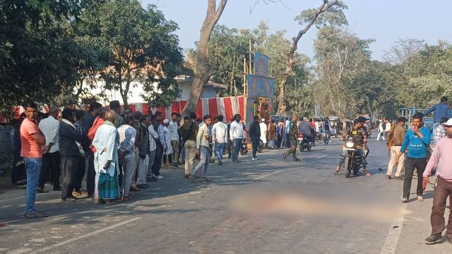 सुपौल में हाइवे पर दो बाइकों में टक्कर, 3 की मौके पर ही मौत; 2 की हालत नाजुक
