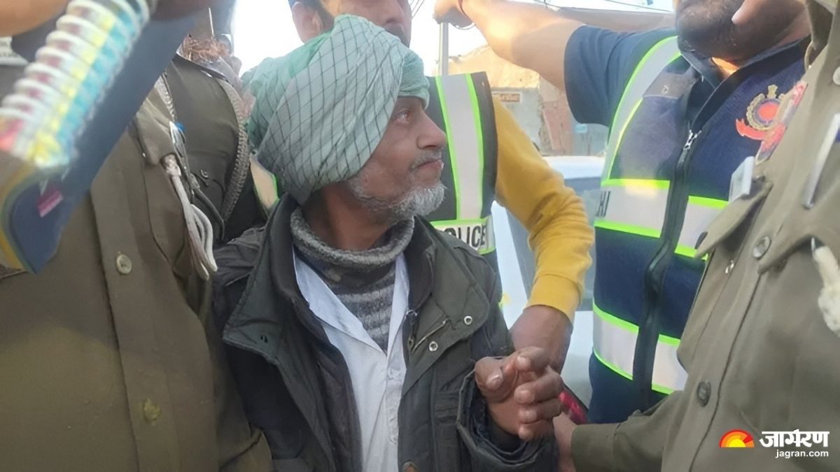 दिल्ली ट्रिपल मर्डर: तांत्रिक कमरुद्दीन को लेकर लोनी पहुंची पुलिस, घर की तलाशी में क्या मिला?