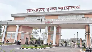 धनबाद में प्रदूषण रोकने पर जनहित याचिका पर सुनवाई।