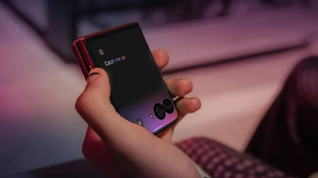 Motorola के मुड़ने वाले अल्ट्रा 5G फोन पर 30 हजार का डिस्काउंट, 16GB RAM और स्नैपड्रैगन प्रोसेसर