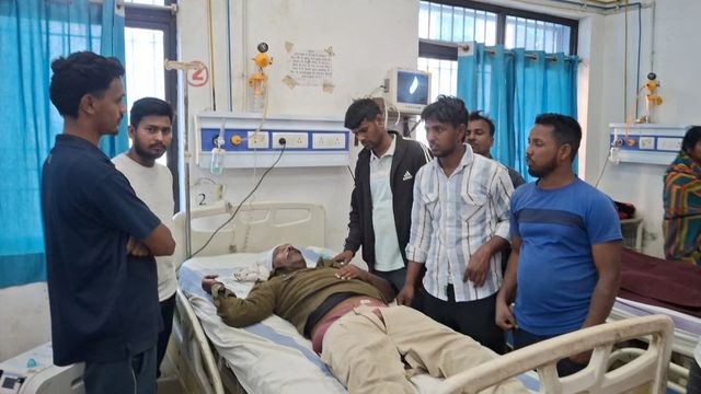 पुलिस से भागते शराब तस्‍कर की सड़क हादसे में मौत, स्‍कूटी पर बैठा होमगार्ड जवान घायल, रोहतास की घटना