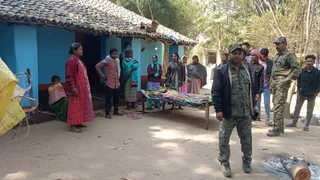 डायन बिसाही के शक में मां-बेटे को पेट्रोल डालकर जलाया