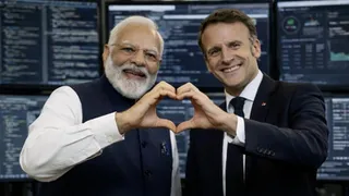 मैक्रों ने पीएम मोदी के साथ साझा की 'आर्टिफिशियल इंटेलिजेंस' वाली फोटो (फोटो- एक्स)