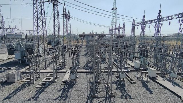 धनबाद के राधानगर पहाड़ी पर पावर ग्रिड तैयार, वन विभाग की मंजूरी के इंतजार में फंसा 50 करोड़ का प्रोजेक्ट
