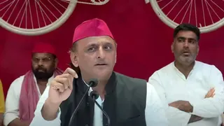 समाजवादी पार्टी के अध्यक्ष अखिलेश यादव