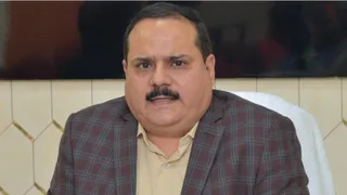 मुख्य निर्वाचन अधिकारी नवदीप रिणवा