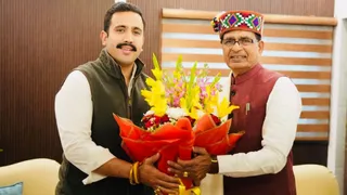 नई दिल्ली में केंद्रीय मंत्री शिवराज सिंह चौहान से भेंट के दौरान हिमाचल के PWD मंत्री विक्रमादित्य सिंह।