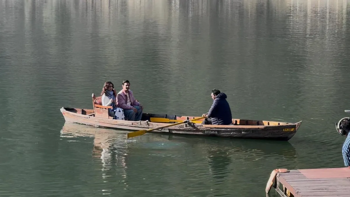 नैनीताल में शुरू हुई हिंदी फिल्म स्नैप की शूटिंग, जावेद जाफरी और विक्रम  मैसी आए नजर - snap film shooting begins in nainital with jaaved jaaferi