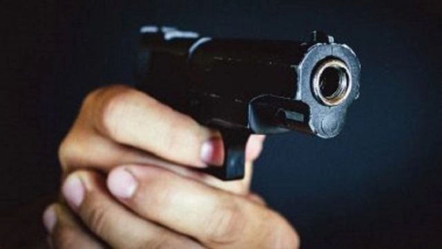 सिगरेट नहीं देने पर दुकानदार के मुंह में पिस्टल घुसेड़कर मारी गोली, मधेपुरा में बदमाशों का आतंक	
