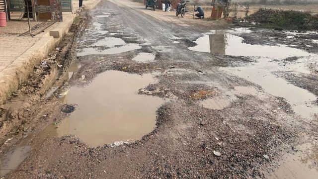 यमुना विहार में डेढ़ साल से बदहाल लाल बहादुर शास्त्री मार्ग, लोग परेशान; जल्द निर्माण की आस
