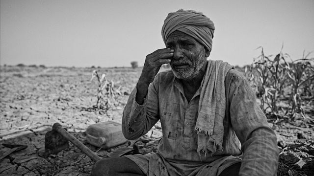 फर्जी DM के झांसे में आकर कैसे बर्बाद हुआ यूपी का किसान? पत्नी के जेवर बिके और खुद की जमीन तक गई
