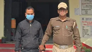 उत्तराखंड बोर्ड परीक्षा फर्जीवाड़े में पुलिस ने मुख्य साजिशकर्ता को गिरफ्तार किया।