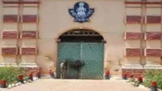 प्रयागराज के नैनी सेंट्रल जेल की फाइल फोटो। जागरण आर्काइव