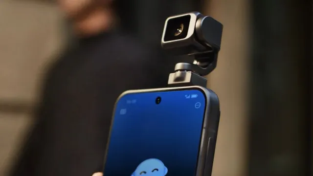 चलता है, सुनता है, रिएक्ट करता है...HONOR ने पेश किया Robot Phone, मिलता है 200MP का कैमरा भी