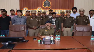 पुलिस लाइन में गिरफ्तार लूट के आरोपित के बारे में जानकारी देते डीसीपी यमुनानगर विवेक चंद्र यादव। सौजन्य : मीडिया सेल