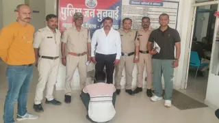टीकमगढ़ पुलिस की गिरफ्त में आरोपित।