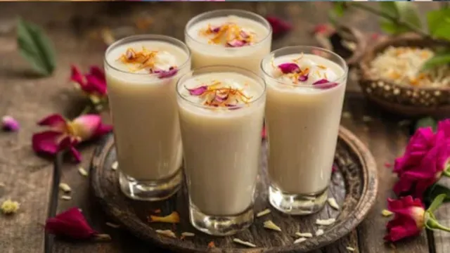  होली की मस्ती के बाद सता रहा है भांग का हैंगओवर? इन आसान तरीकों से मिलेगी राहत