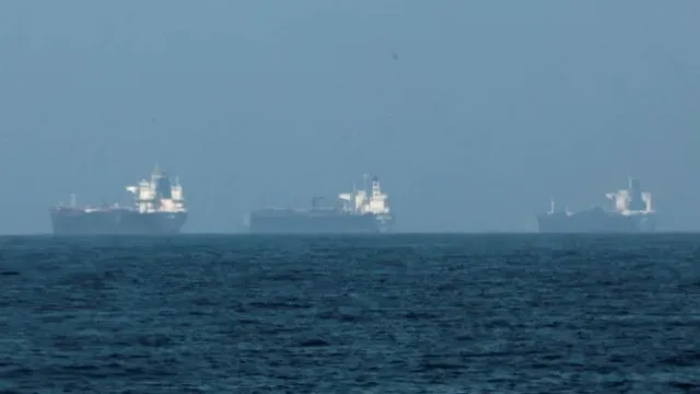  'स्ट्रेट ऑफ होर्मुज पर कर लिया पूरा कब्जा', यूएस-इजरायल से बढ़ते तनाव के बीच ईरान का दावा