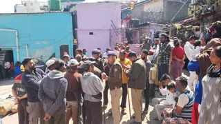 पुलिस ने सूझबूझ दिखाते हुए समय रहते विवाद शांत कर लिया। Jagran