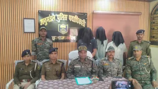 तीन अंतरराज्यीय तस्कर गिरफ्तार