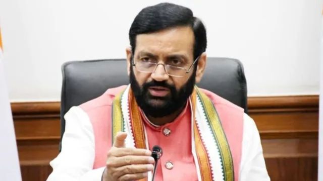 चरखी दादरी में जिले के सबसे बड़े स्टेडियम का जल्द जारी होगा टेंडर, सीएम नायब सैनी ने दिया आश्वासन
