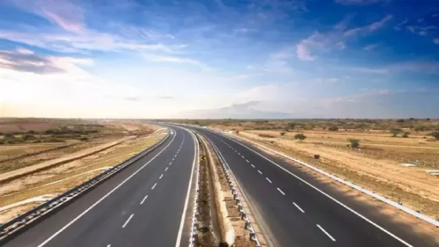 लिंक एक्सप्रेस-वे के लिए जमीन देने में रुचि नहीं दिखा रहे फर्रुखाबाद के किसान, 25 दिन में हुए मात्र 44 बैनामे

