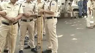 एसपी सिरमौर ने पुलिस हिरासत से आरोपित के भागने पर कॉन्स्टेबल को सस्पेंड कर दिया है। प्रतीकात्मक फोटो