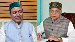 हिमाचल प्रदेश के राजस्व मंत्री जगत सिंह नेगी व पूर्व राज्यपाल शिव प्रताप शुक्ल।