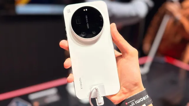 Leica-ट्यून्ड 200MP कैमरा वाला नया 5G फोन लॉन्च, स्नैपड्रैगन चिपसेट और 16GB RAM भी