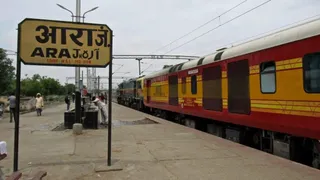 आरा जंक्शन का डीआरएम विनोद कुमार ने निरीक्षण किया