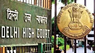अदालत ने इन याचिकाओं पर सुनवाई सोमवार को करने की बात कही है।