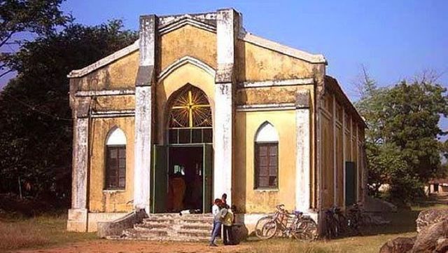 खंडहरों में दफन 'मिनी इंग्लैंड' का गौरव: मैक्लुस्कीगंज के उन आलीशान बंगलों का सच, जो अब सिर्फ यादों में जिंदा हैं
