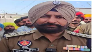 डीएसपी लहरा रणबीर सिंह जानकारी देते हुए।