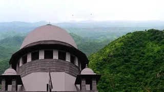 अरावली की 100 मीटर परिभाषा पर केंद्र ने नई समिति बनाई