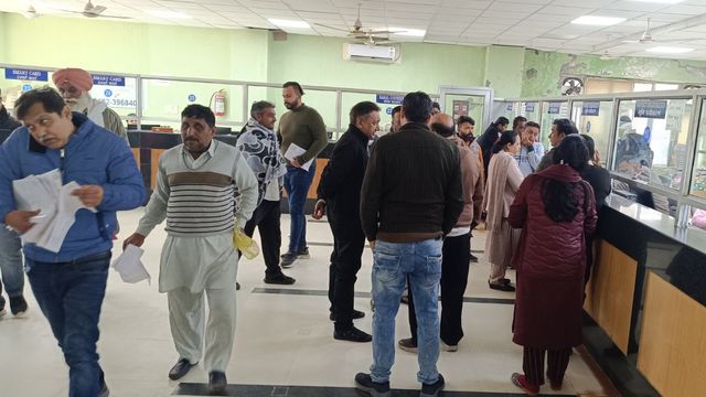 सिरसा में खाना काश्त भूमि रजिस्ट्री साढ़े चार महीने से ठप, जमीन मालिक चक्कर काटने को मजबूर
