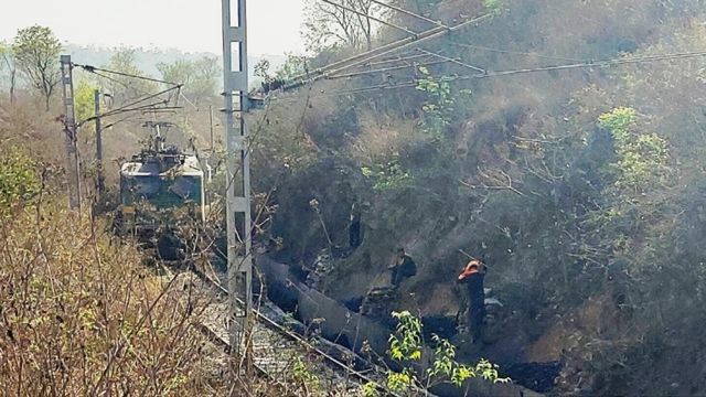 झारखंड के केडीएच रेलवे साइडिंग में कोयला रैक से खुलेआम लूट, सुरक्षा पर उठ रहे सवाल
