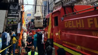 स्थानीय लोगों ने अग्निशमन विभाग के रवैये पर निराशा जाहिर करते हुए कहा कि जीवन रक्षक मिशन में यदि आपके पास अहम उपकरण नहीं हो, तो इसका साफ अर्थ है कि आप मिशन को लेकर गंभीर नहीं हैं।