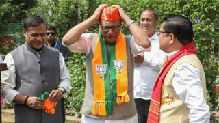 प्रद्युत बोरदोलोई भाजपा में शामिल हुए।