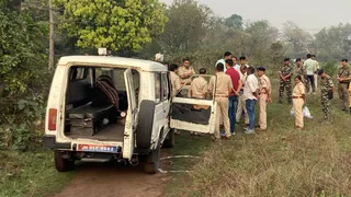 धनबाद मुठभेड़ में दो अपराधी घायल, गैंग की साजिश उजागर।